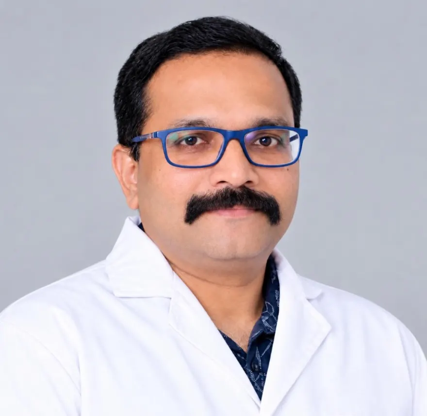 Portrait of Dr. Prasanth G.L., obstetrician and gynaecologist in Kottayam